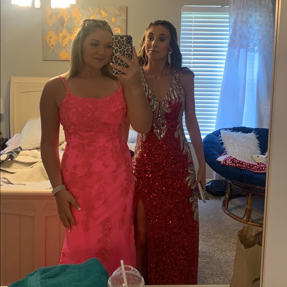 red prom dress! - Picture 4 of 5